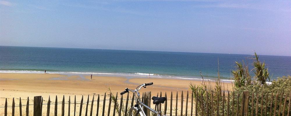 La plage à vélo près de Laguna Lodge Résidence - Charente-Maritime