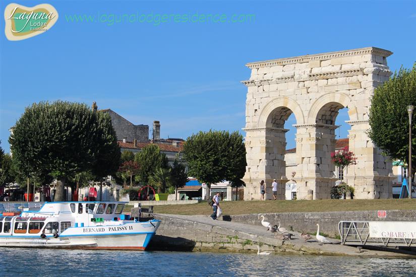 Arc de Saintes proche de Laguna Lodge Residence sur la Côte Atlantique en Charente-Maritime