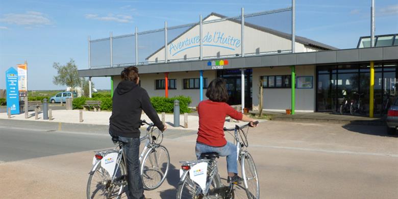 Entrée Cité de l'Huître à Marennes proche de Laguna Lodge Résidence sur la Côte Atlantique en Charente-Maritime (17)