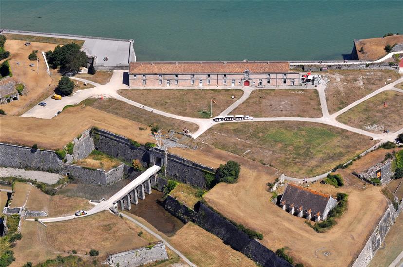 Citadelle du Château d'Oléron - Petit train Oléron - Camping Séquoia Parc