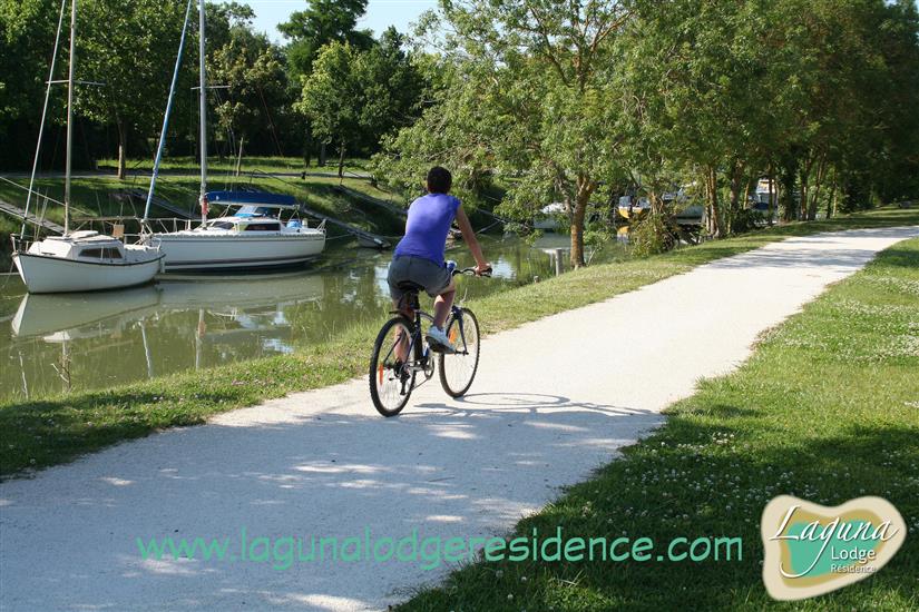 Longez le marais poitevin à vélo près de Laguna Lodge