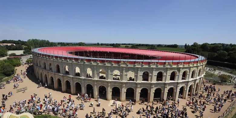 Arène Puy du Fou en Vendée proche de Laguna Lodge Résidence sur la Côte Atlantique en France