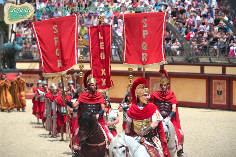Spectacle Puy du Fou en Vendée proche de Laguna Lodge Résidence sur la Côte Atlantique en France