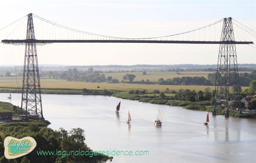 Pont transbordeur à Rochefort proche de Laguna Lodge Residence sur la Côte Atlantique en Charente-Maritime