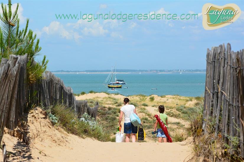 Plage en famille sur l'Île d'Oléron, près de Laguna Lodge